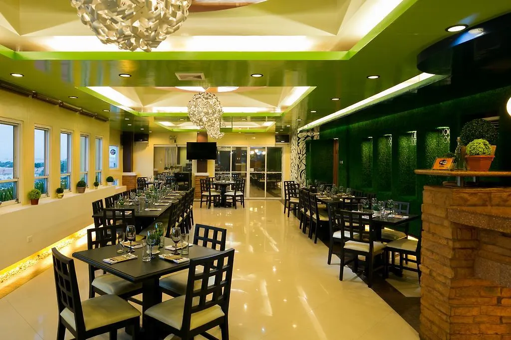 950 Condotel Angeles