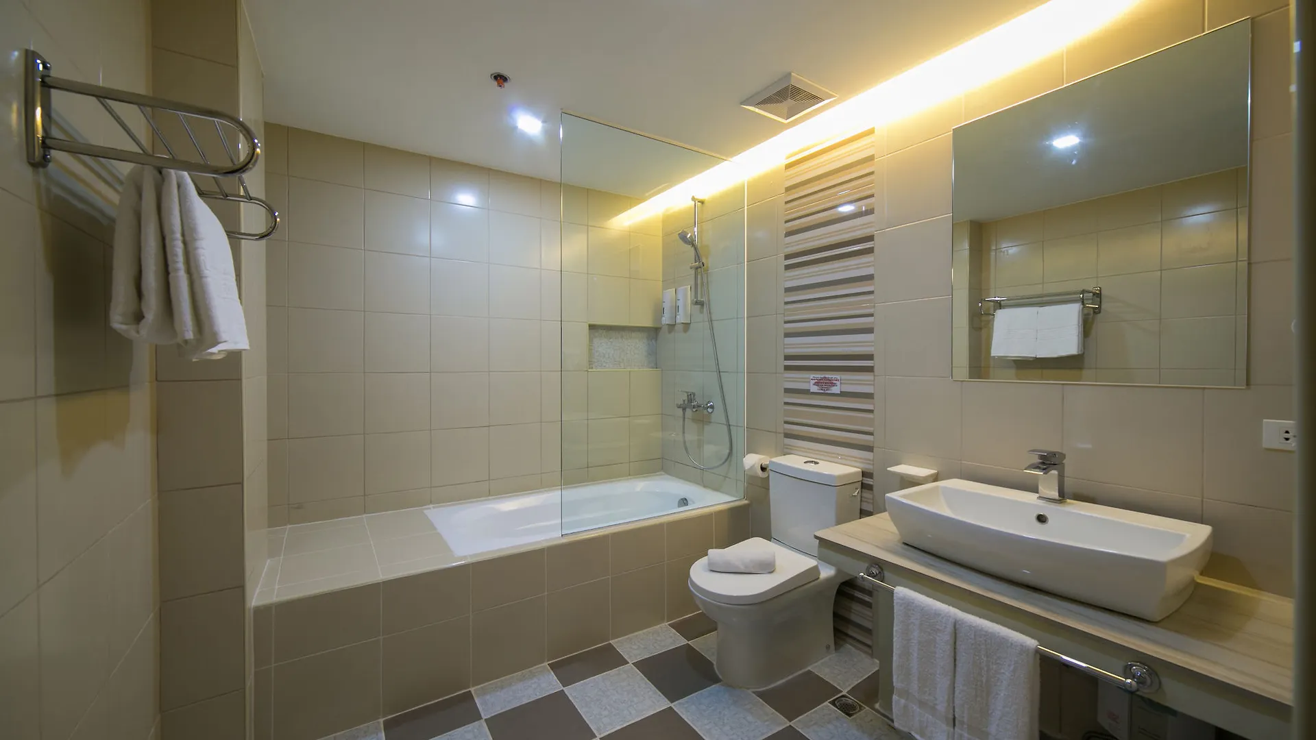 Daire 950 Condotel Angeles Filipinler