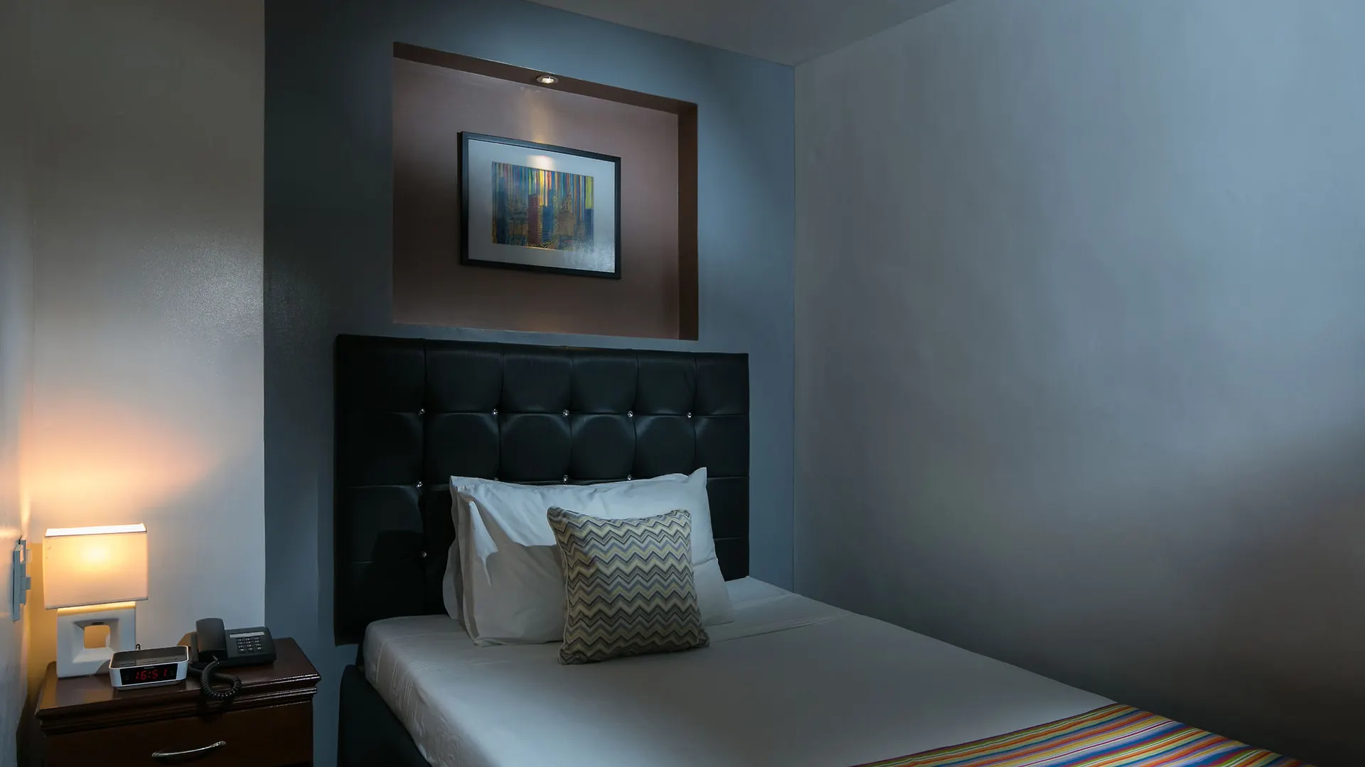 950 Condotel Angeles 0*,