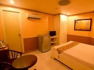 950 Condotel Angeles 0*,  Filippinerne