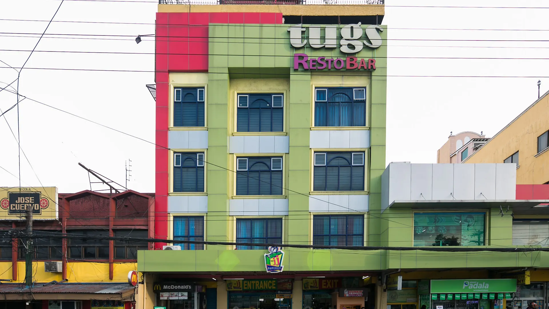 950 Condotel Angeles